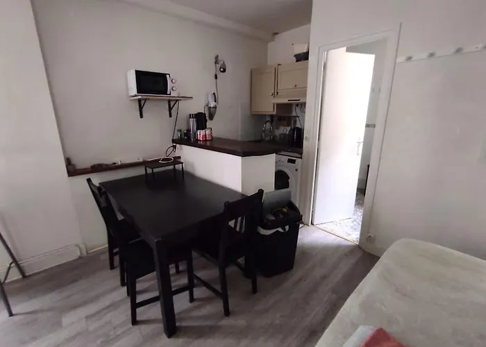 Apartment Pl Republique