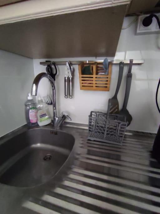 Pl Republique Apartment *